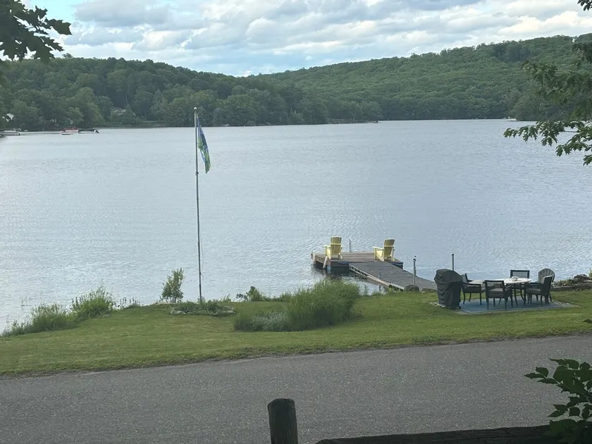 The Albergue at Brewer Lake - Image 1