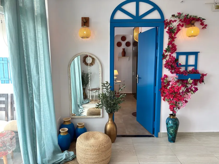 Little Santorini In The Heart Of Noida - Image 1