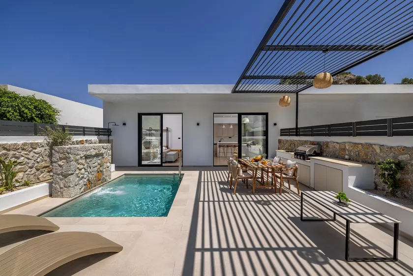 Delta Exclusive Pool Suites - Image 1