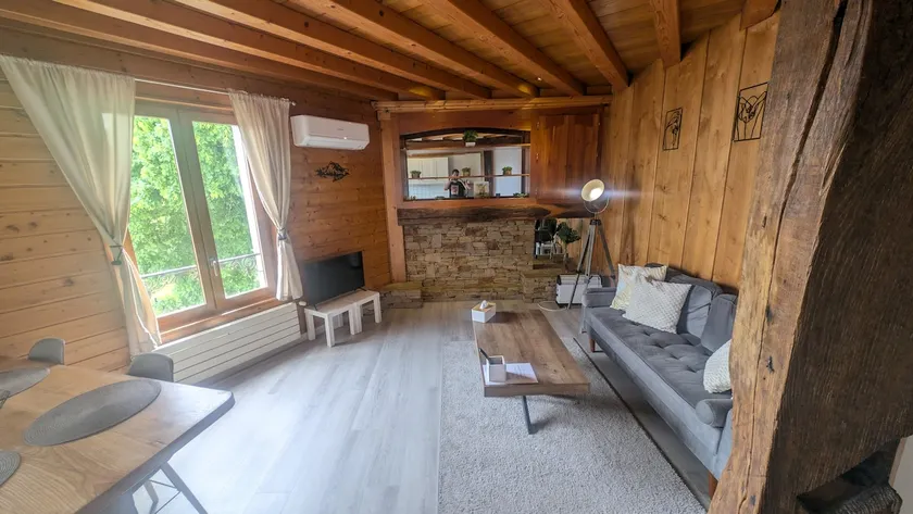 Chalet apartment in the heart of the village - Image 1