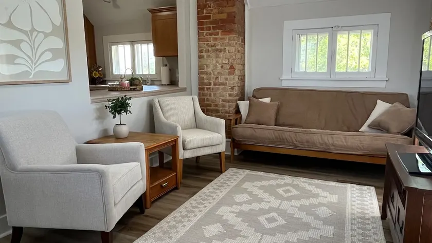 Cozy loft in Spirit Lake - Image 1