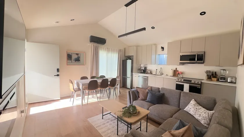 Spacious 4BR Near FIFA, Disney & Knott’s - Image 1
