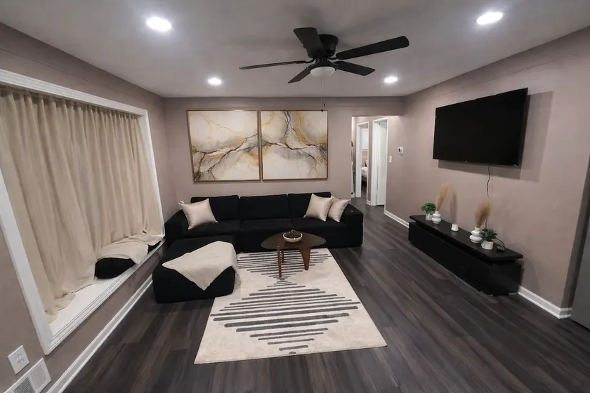 A Cozy Home Away From Home - Image 1
