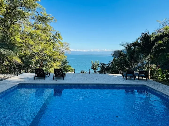 Moana with ocean views - Image 1