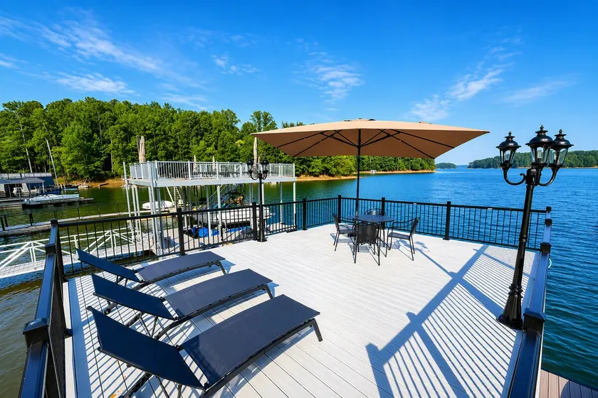 Lakefront 6br • Hot tub • Swim Spa • Dock • Sauna - Image 1