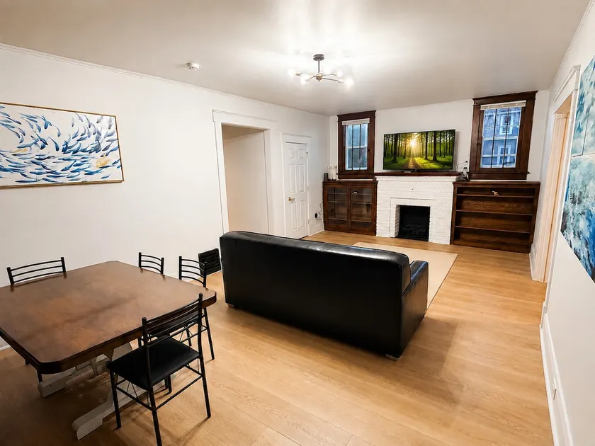 Large 6BR House for Teams & Families Near Canton - Image 1