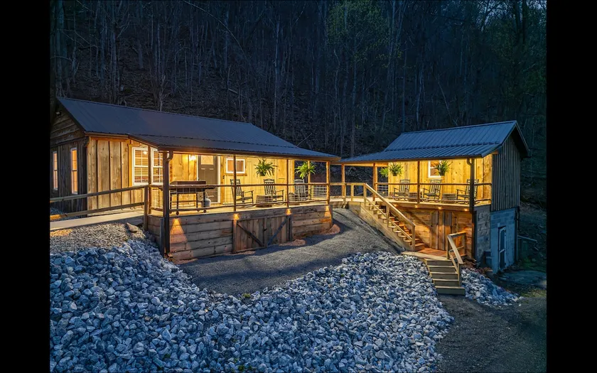 The Perch, Rustic Mountain Cabin in Seneca Rocks - Image 1