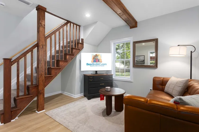 Home Away From Home_Sleeps 6_Prime Location - Image 1