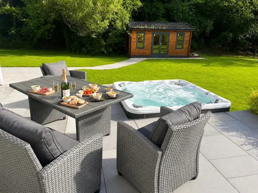 The Tranquil Woodland Retreat - Image 1