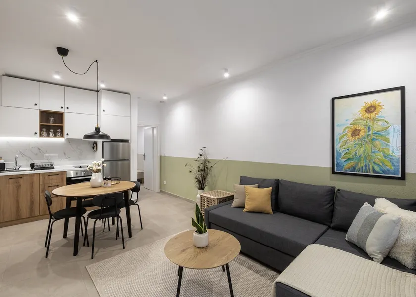 Garden House Retreat - Image 1