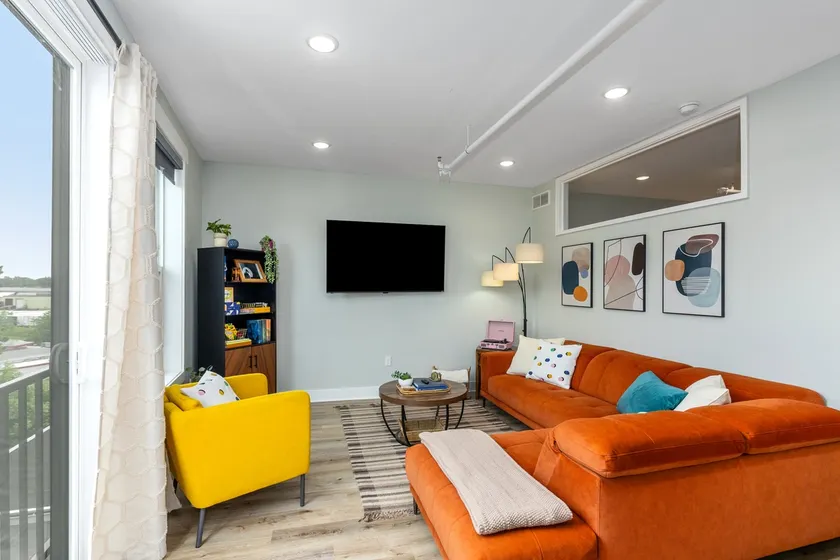 1BR APT | GR | Free Parking | Self Check-in - Image 1