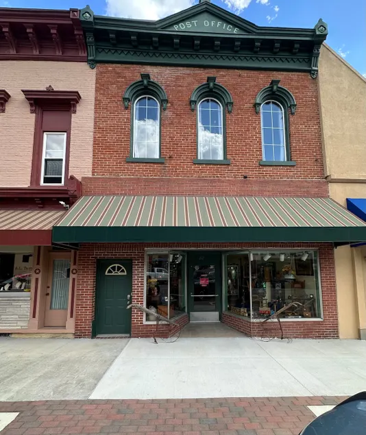 Hummingbird Studio Downtown Jackson - Image 1