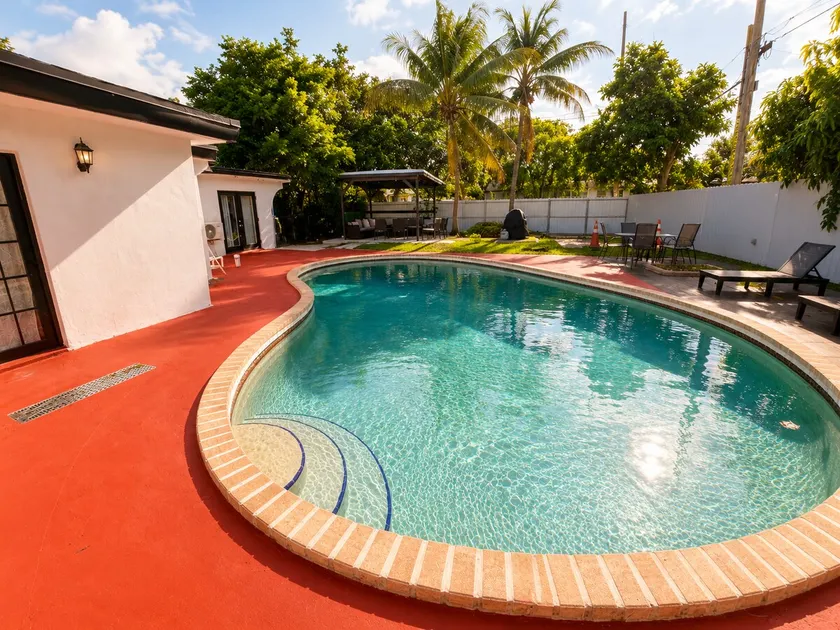 Modern West Park Oasis | 5BR • 3BA Family Home - Image 1
