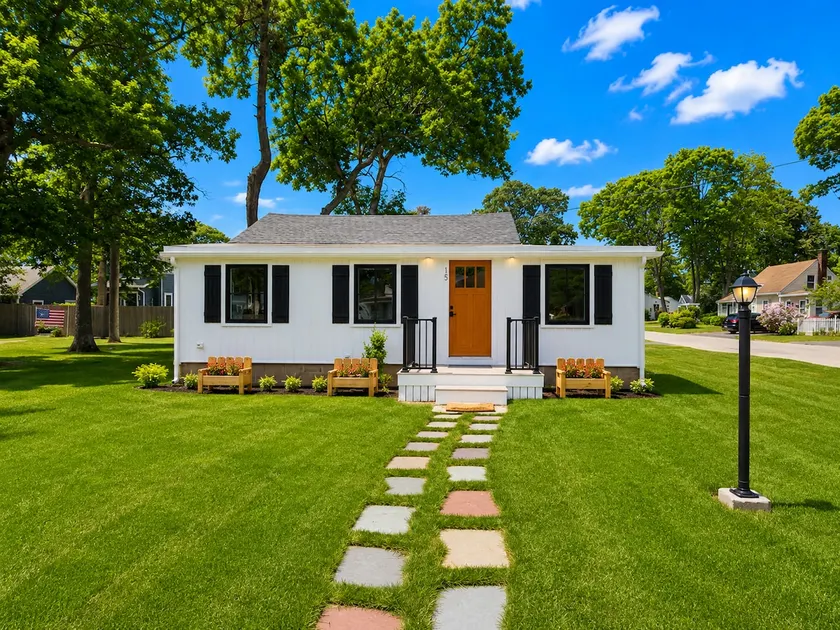 Parkwood Beach Cottage For Two / Walk to Beach - Image 1