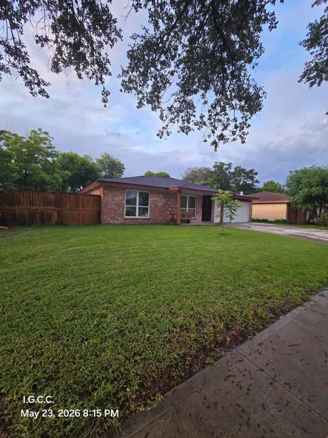 Spacious Family Getaway • Sleeps 8+ - Image 1