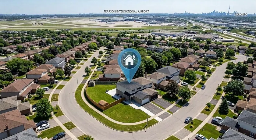 Cozy Home Minutes from Pearson Airport - Image 1
