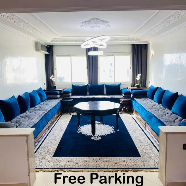 Huge 4 bedroom Condo 2 min walking to TGV train - Image 1