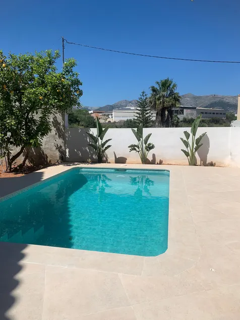 Villa Alaz - Image 1