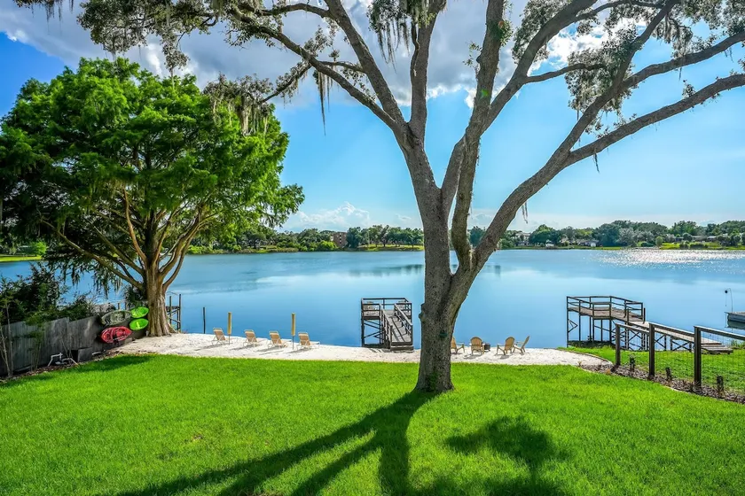 Lakefront Retreat w/ Hot Tub, Kayaks & Beach - Image 1