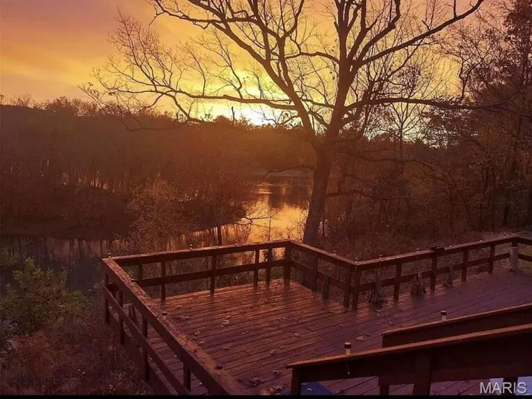 Cozy Current River Cabin, Doniphan on the water - Image 1