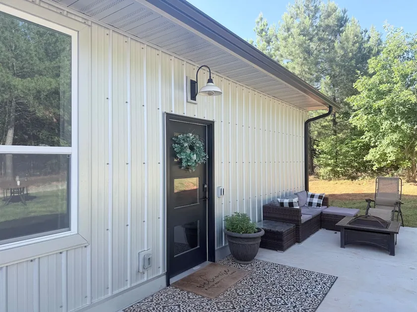 Private Cottage on Acreage Near Lake Norman - Image 1