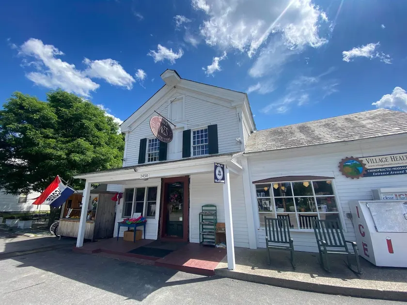 Cottage at the Wells Country Store - Image 1