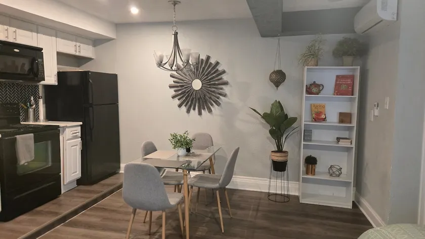 Beautiful Studio Apartment Few Blocks From TWU - Image 1