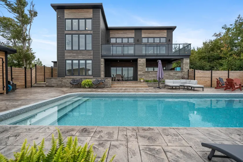 The Rose Heath Retreat | Pool & Oceanfront - Image 1
