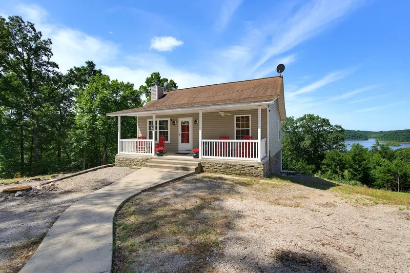 Private Lakeview Cabin - Entire House - Image 1