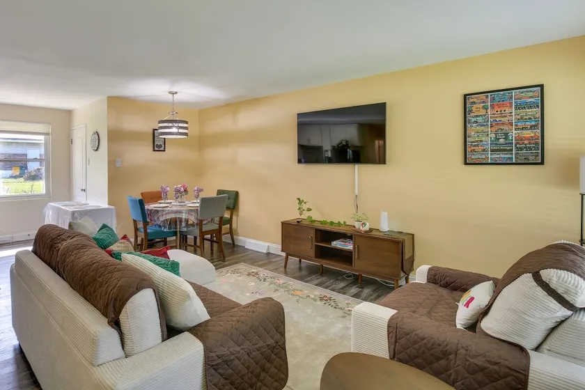 Easy Access to Parks, Hospital: St Louis Home - Image 1