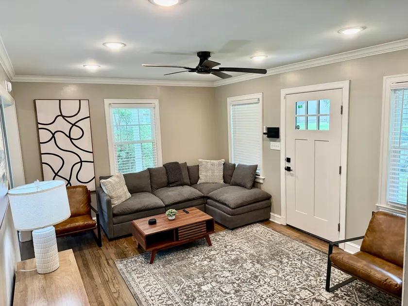 Stylish Stay in Memphis Fully Fenced-Pet Friendly - Image 1