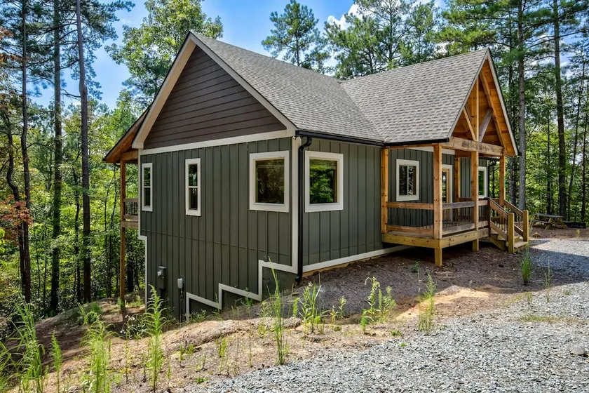 Lofty Escape Retreat - Image 1