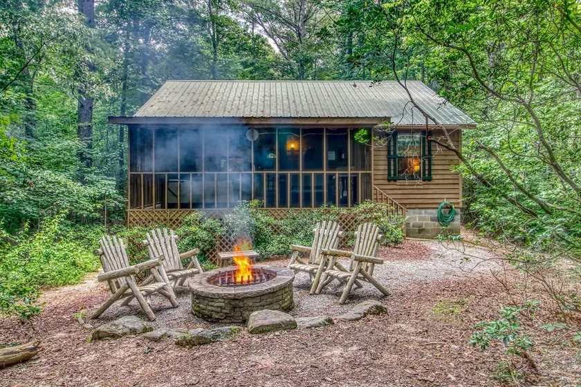Deer Hollow Cabin Getaway - Image 1