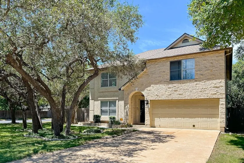 3BR home with private pool and gym room - Image 1