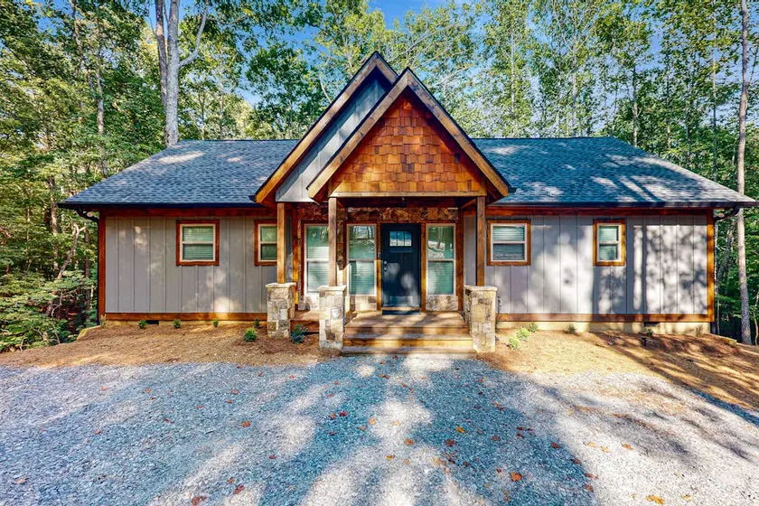 Rustic Elegance of Ellijay - Image 1