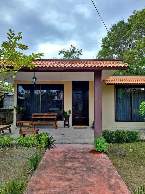Comfortable and pleasant house very close to the beach - Image 1