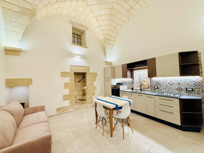 Ancient residence with fireplace and all comfort just a few minutes from Otranto - Image 1