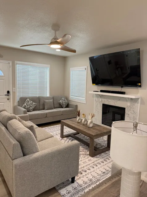 Downtown Concord Fully Remodeled 7 bedroom Home! - Image 1