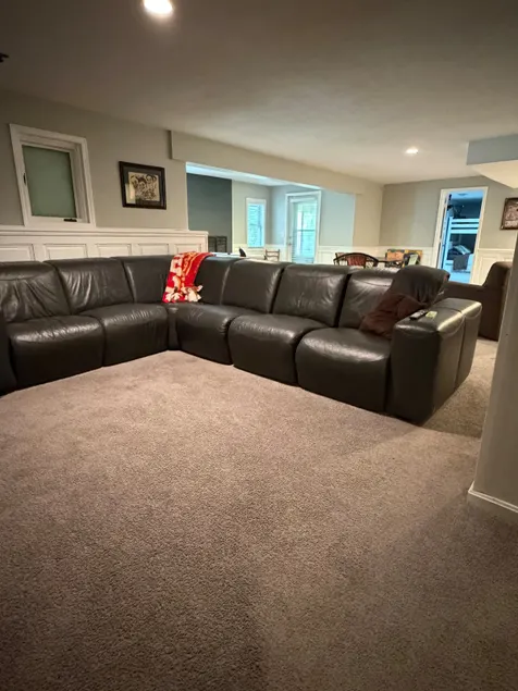 Richard’s Drive - Image 1