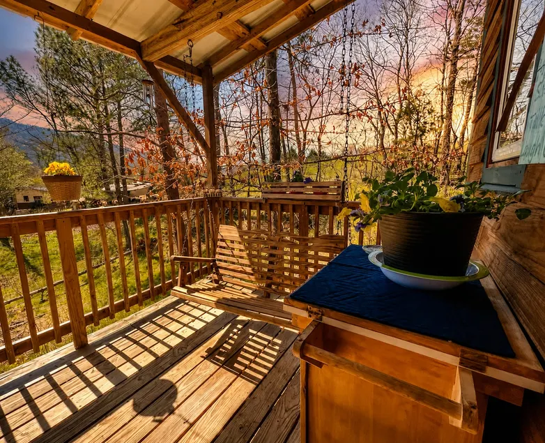 Private Farm Guesthouse Near Lookout Mtn - Image 1