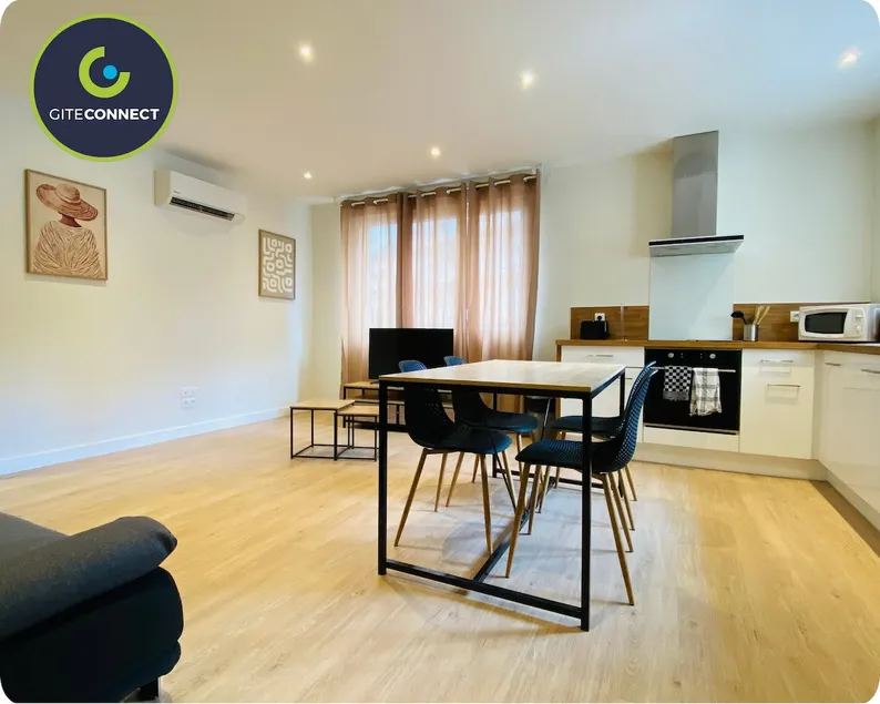 Tom's Home - Image 1