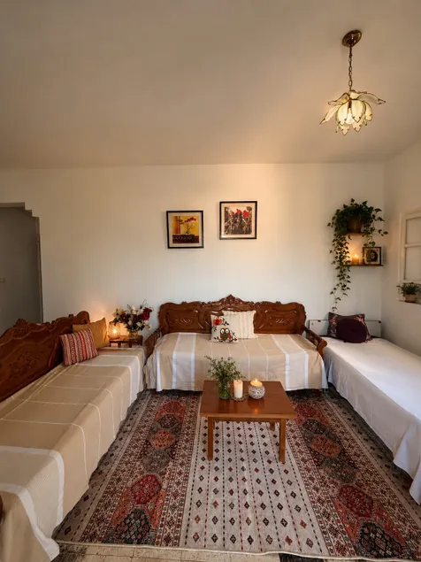 Cozy Beach House with BBQ & AC - Image 1