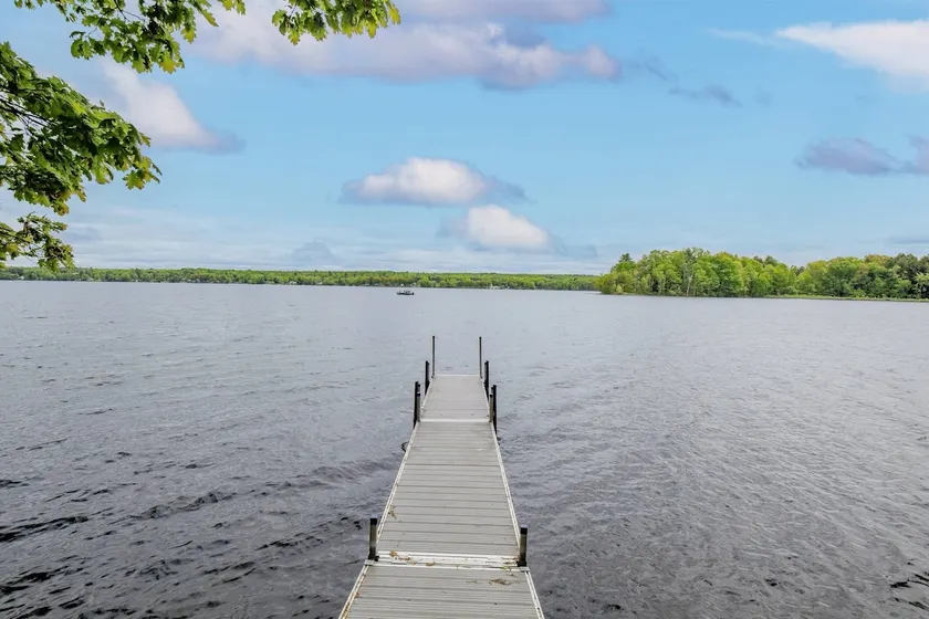 China Lake | Dog Friendly | Kayaks | Dock - Image 1