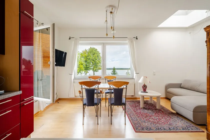 Great apartment, modern, quiet and centrally located for 1-4 people. - Image 1
