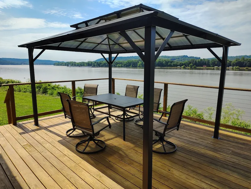 Ohio River House - Image 1