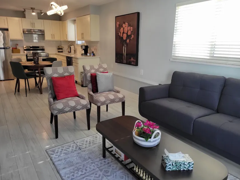 Hyde Creek Retreat | 2BR Suite - Image 1