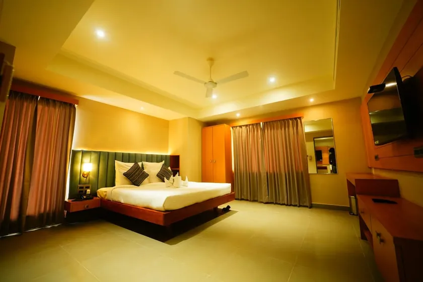 Premium 2BHK in Vizag w/ Rooftop Pool | Mirashya - Image 1