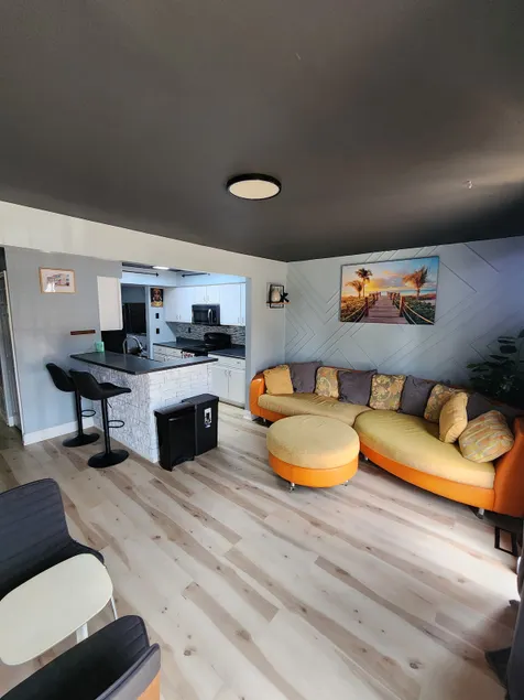 Stylish Baltimore Stay Cozy & Convenient - Image 1