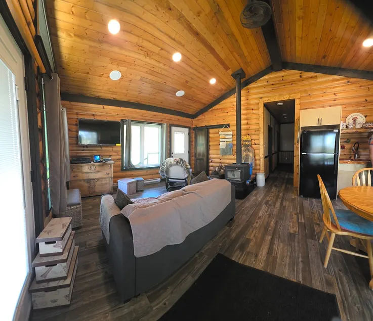 Cabin in the Woods, Good Spirit Lake. - Image 1