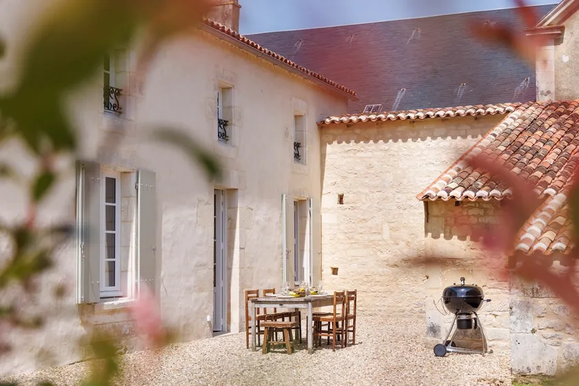 Charming cottage at the Château de Panloy - Image 1